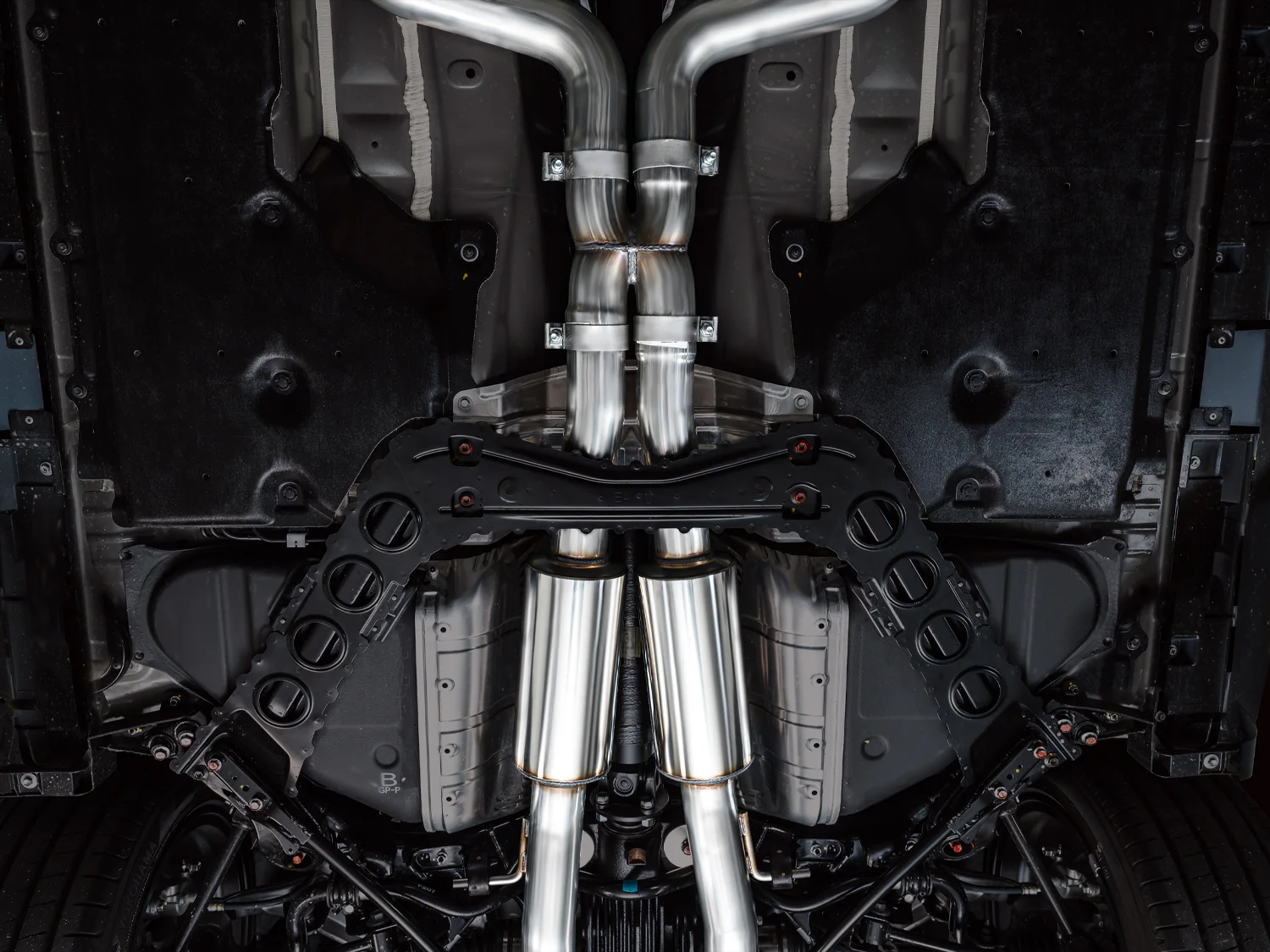 AWE Exhaust Suite for the Nissan Z - Image 41