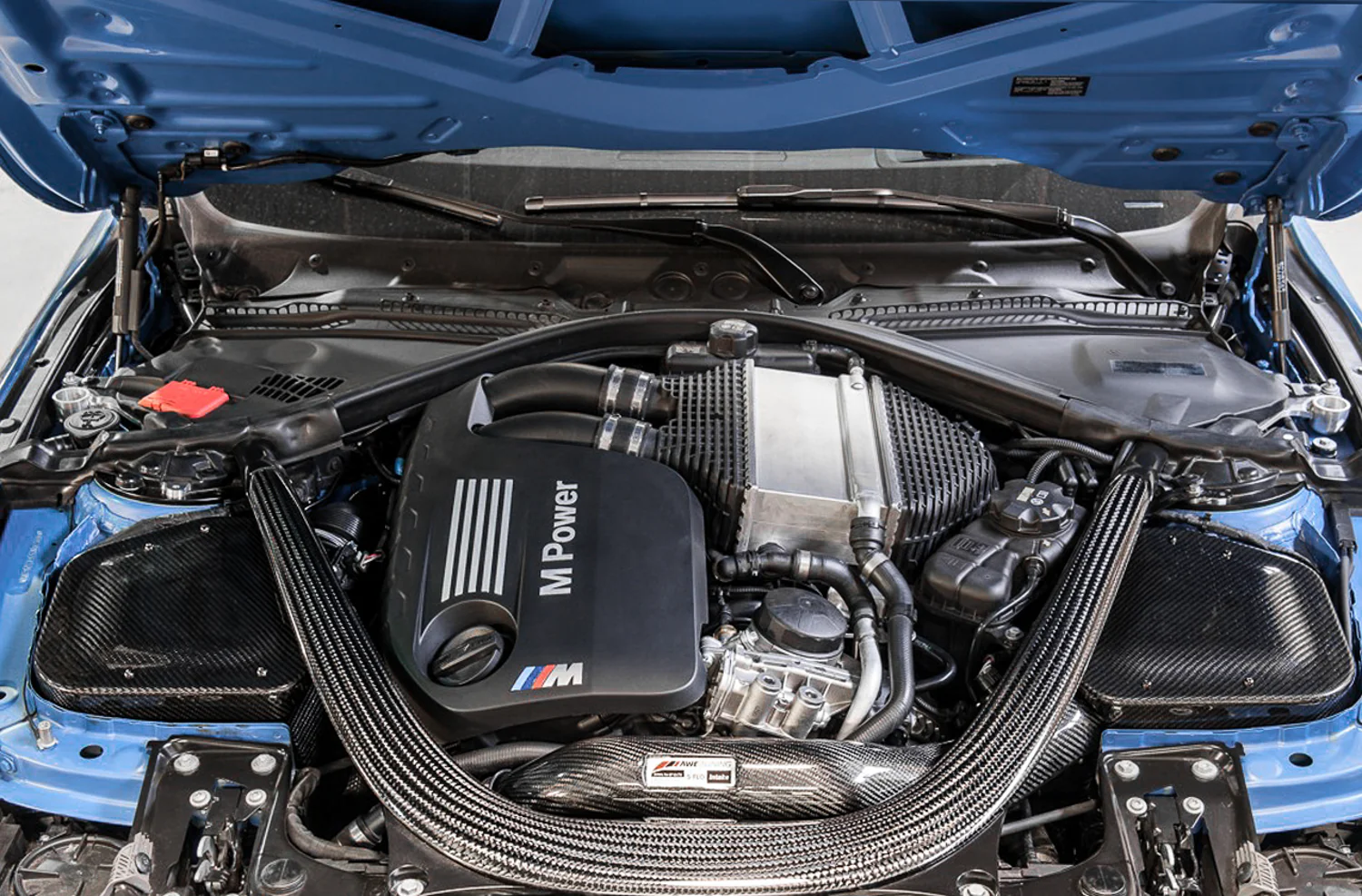 AWE S-FLO Carbon Intake for F8X M3/M4 - Image 4