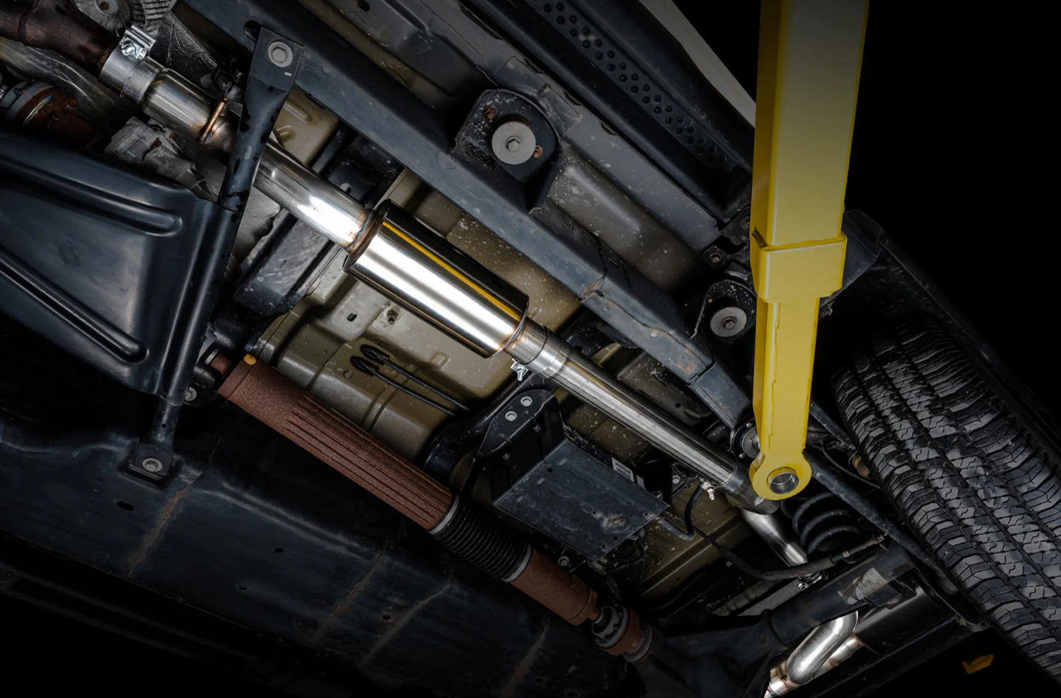 AWE Exhaust Suite for the Jeep JK/JKU Wrangler - Image 23