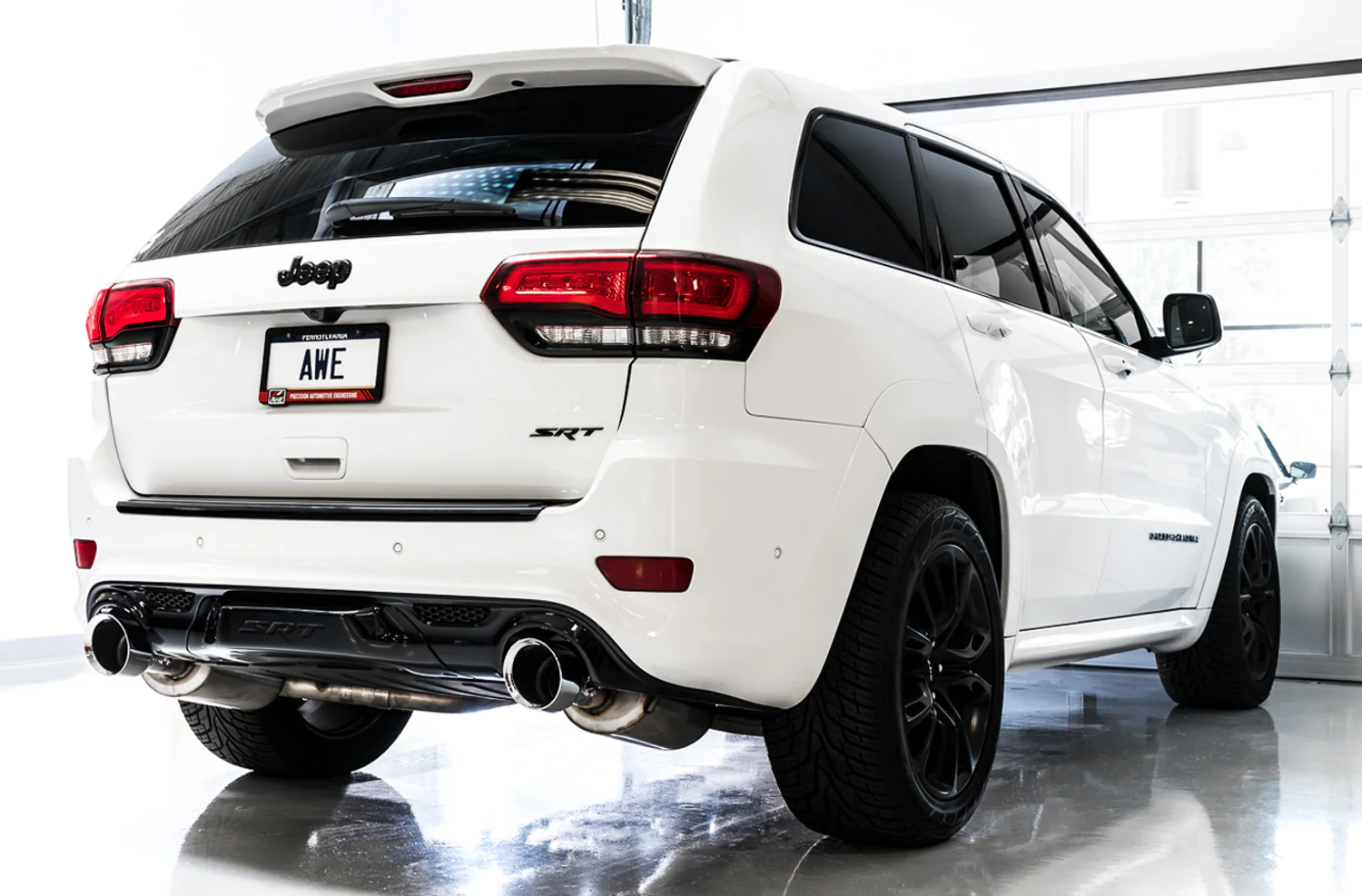 AWE Exhaust Suite for the Jeep WK2 Grand Cherokee SRT - Image 22