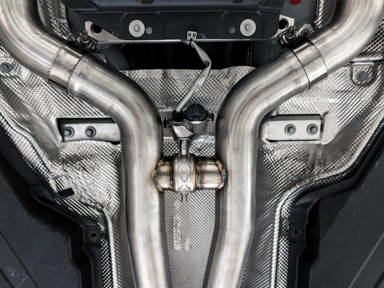 AWE Exhaust Suite for the 2019+ Mercedes-Benz W205 C63 AMG S - Image 28
